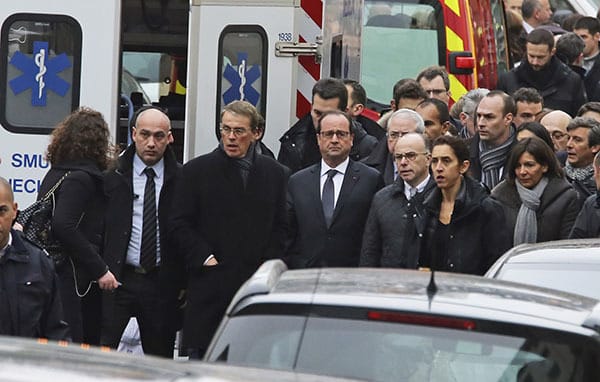 153 человека стали жертвами терактов в Париже
