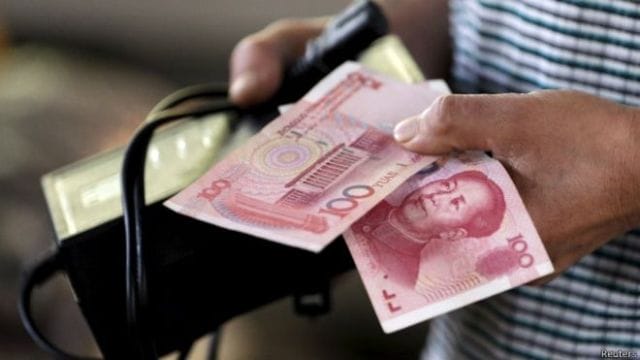 Девальвация юаня безопасна для Казахстана — мнения