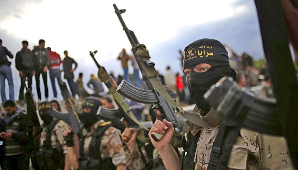 ИГ взяло на вооружение тактику «Аль-Каиды»- WSJ