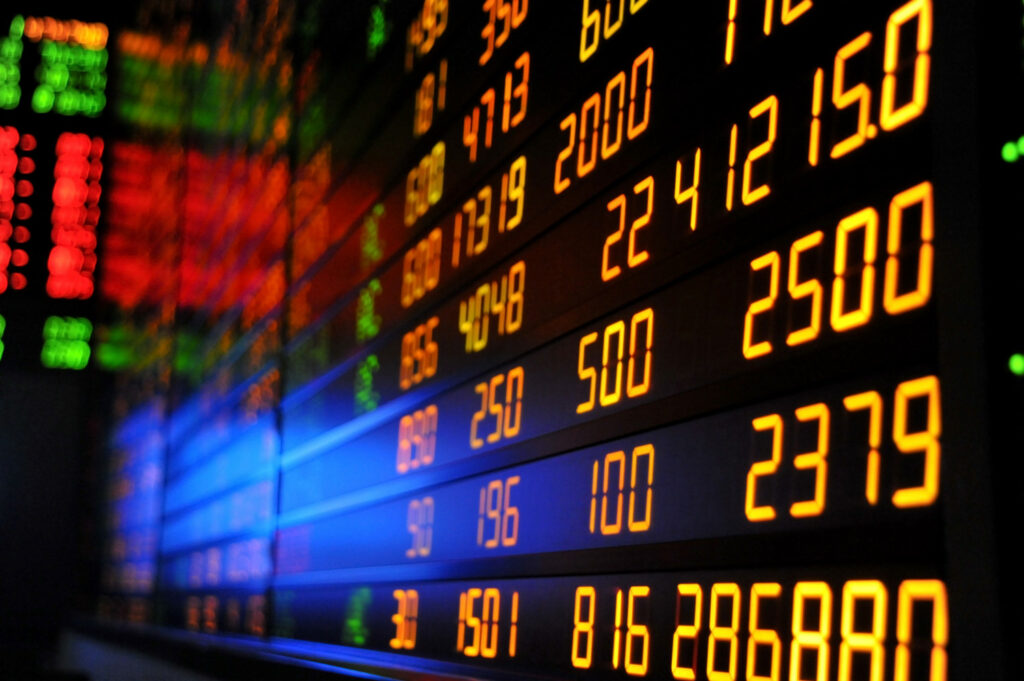 В четверг торги на фондовом рынке РК завершились падением индекса KASE