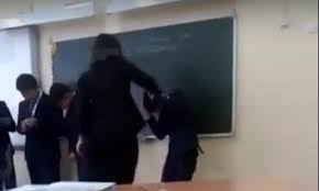 Учительница избила четырех учеников в Алматы