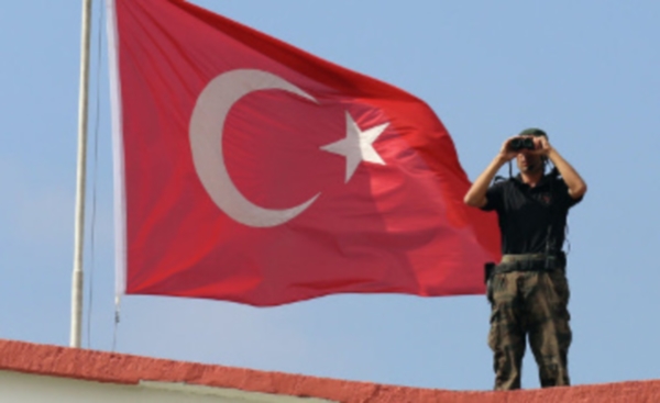 Кого обвинили турецкие власти в терроризме?