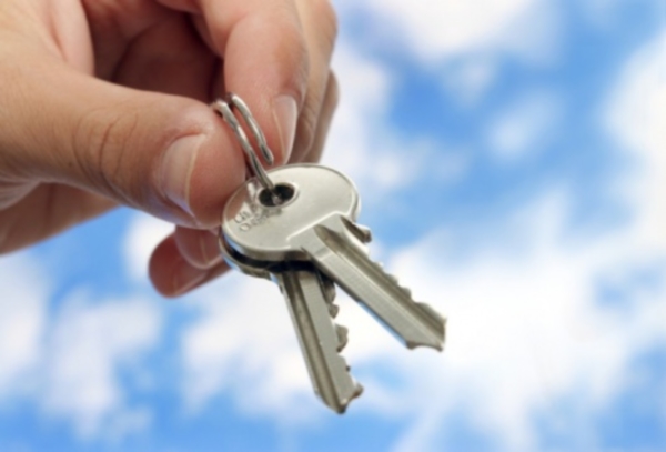 100 семей получили ключи от квартир в Актау