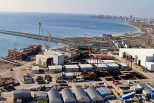 В морпорту Актау скопилось несколько десятков турецких фур