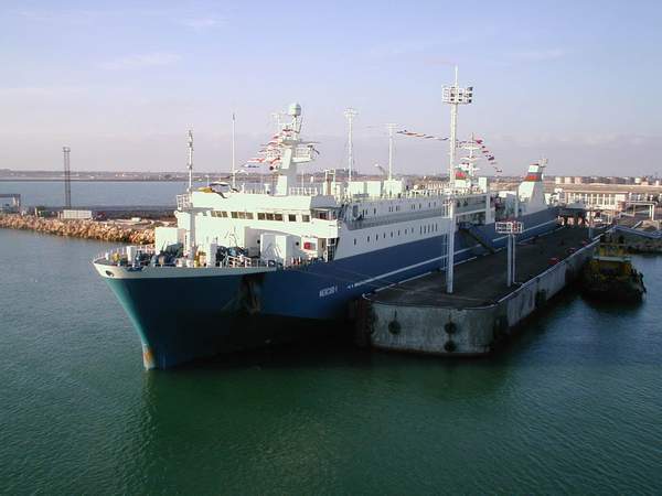 Азербайджан задействует дополнительные паромы в направлении Казахстана