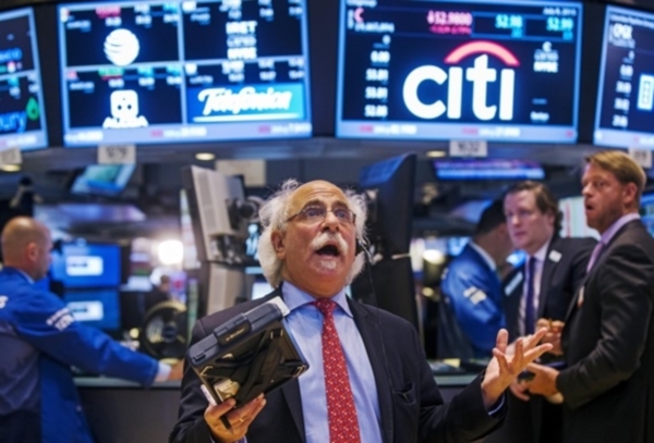 Фондовый рынок США обрушился на фоне негативной статистики из Китая