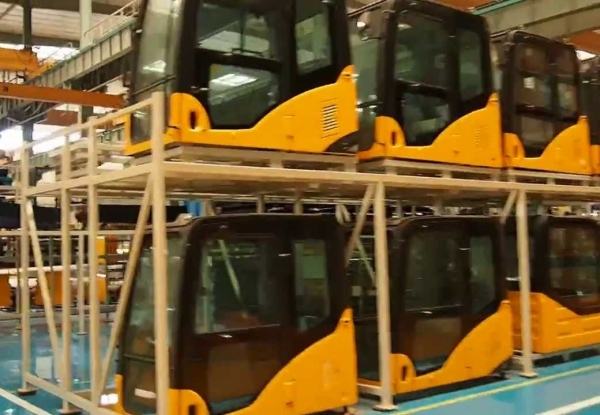 В 2016 году в Казахстане построят завод по сборке экскаваторов