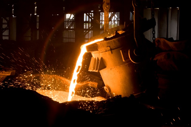 Государству предложили выкупать металл у горняков по низким ценам