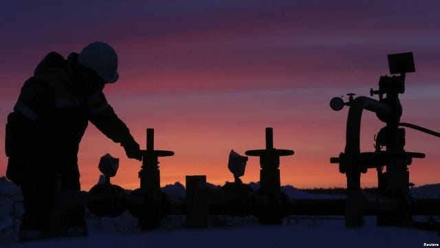 Плавающую ставку ЭТП на нефть могут ввести с 1 марта