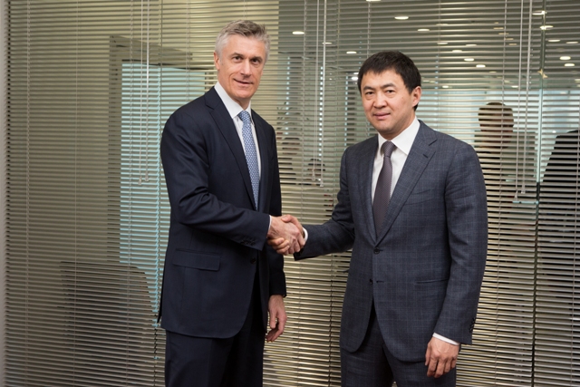 Кайрат Сатыбалдыулы и Бэринг Восток подписали меморандум о сотрудничестве