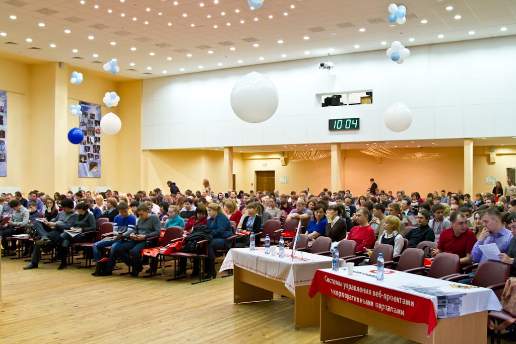 Инструменты управления бизнесом: от коммуникаций до продаж