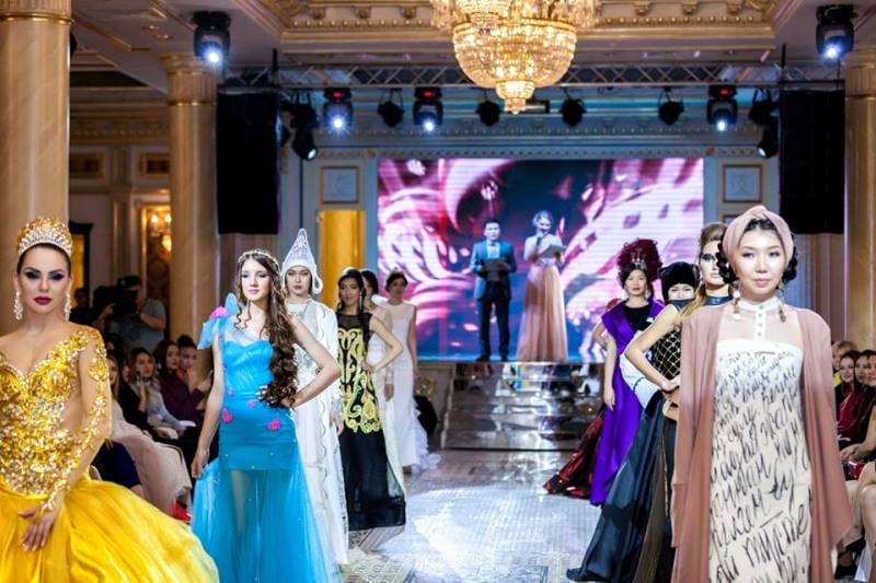 В Алматы выбрали «Платье года 2016»