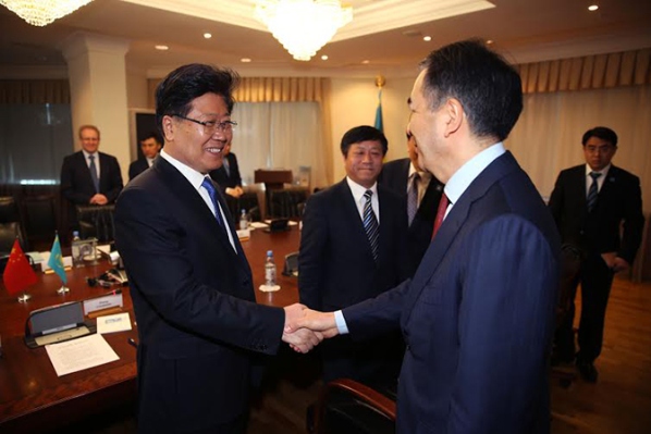 Сагинтаев встретился с представителем Синьцзян-Уйгурского автономного района