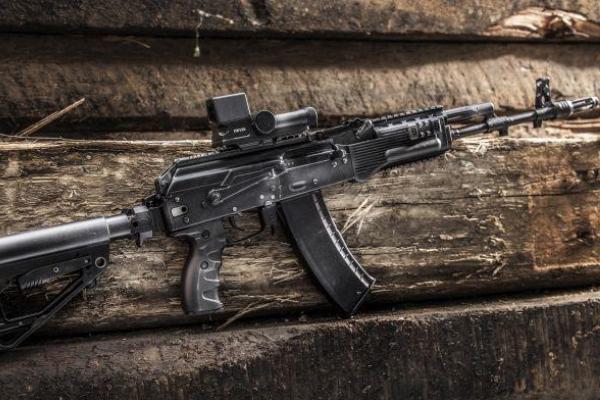 «Калашников» задумался о выпуске одежды и аксессуаров