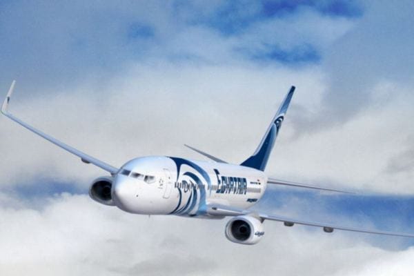 ВС Египта обнаружили обломки пропавшего А320