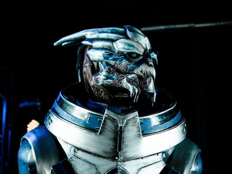 Алматинка в костюме инопланетянина покорила Москву