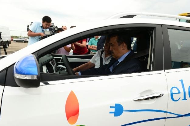 Карим Масимов протестировал казахстанский электромобиль