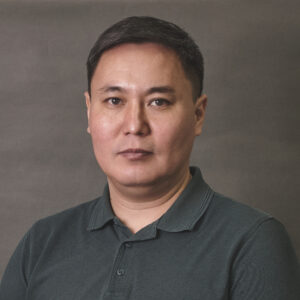 Танат Кожманов