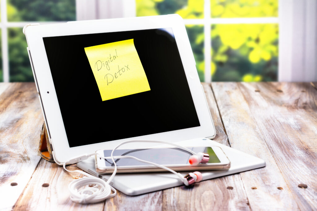 Digital detox: телефонға телміруді тоқтату тәсілдері