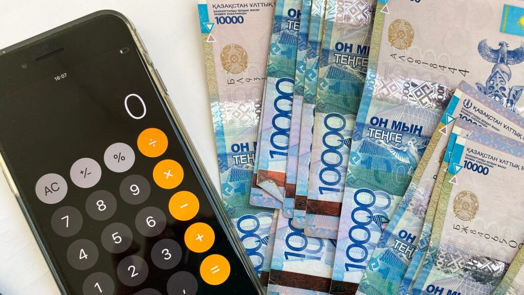 People ask new social fund in Kazakhstan to buy them apartments and cars