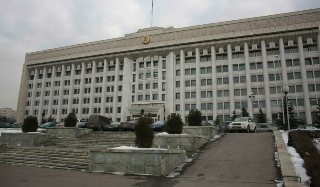 New mayor of Almaty does not mind a meeting against his appointment