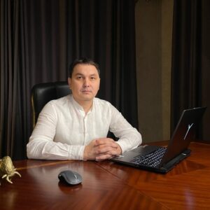 Жеңіс Шапкенов