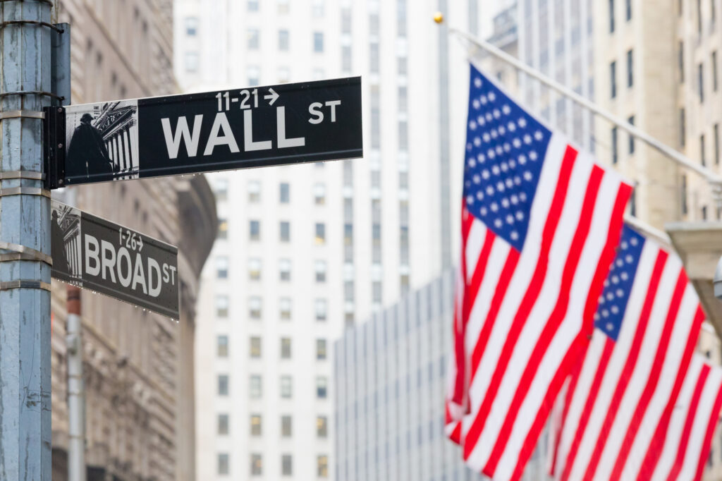 NASDAQ упал на 2,35% во вторник