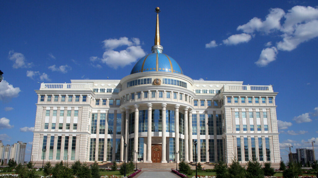 Мандат президента Казахстана теперь ограничивается одним сроком в семь лет
