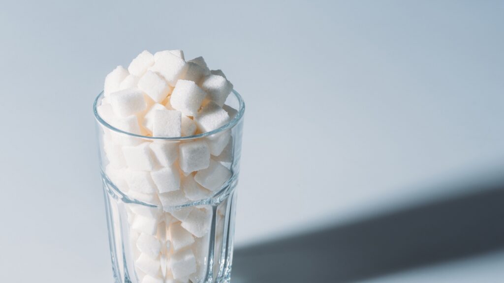 В Казахстане придумали, как остановить рост цен на сахар
