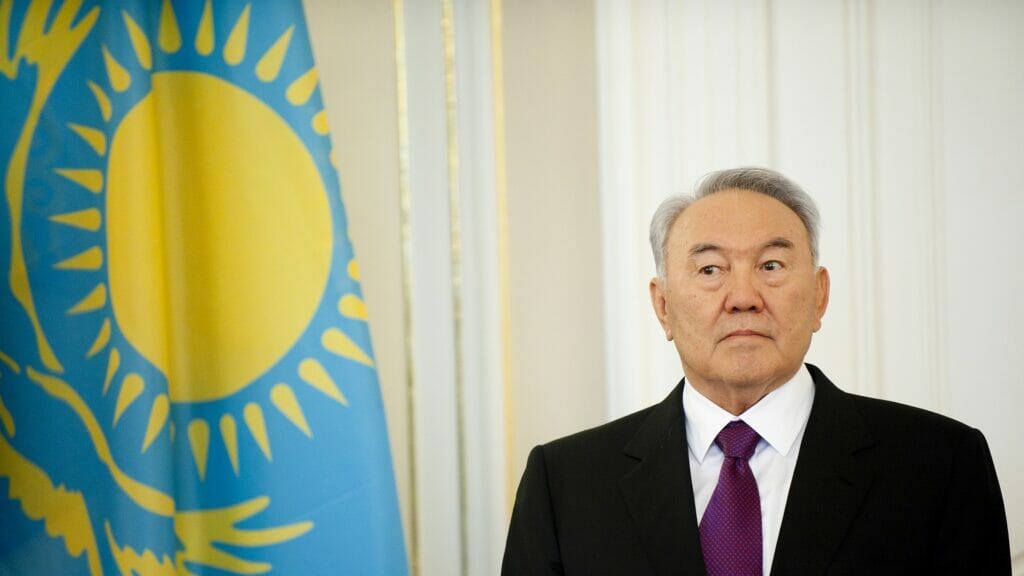Nursultan Nazarbayev goes through surgery