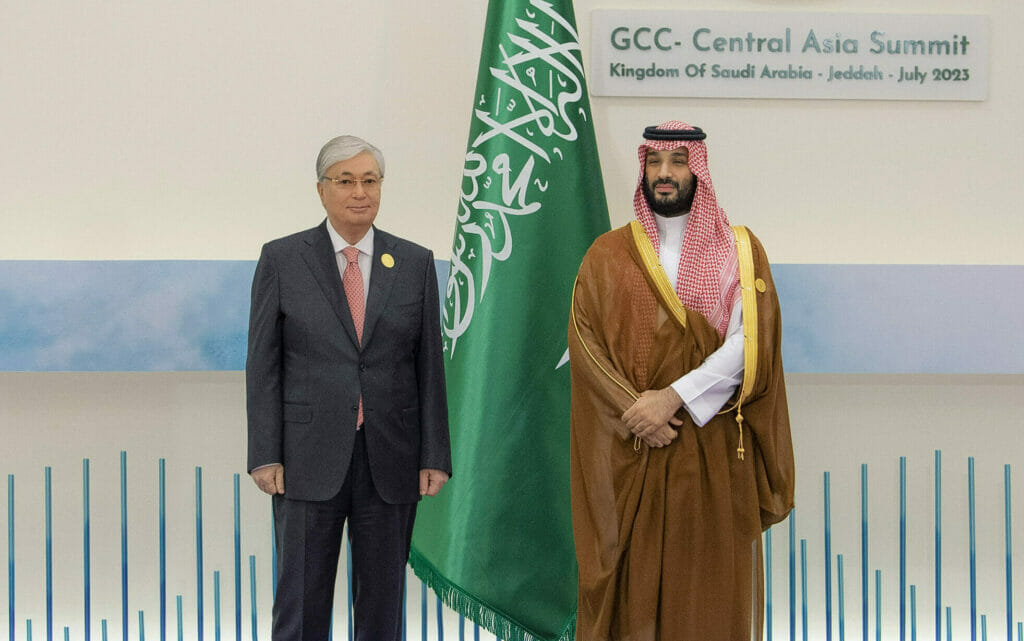 Тоқаев Парсы шығанағындағы араб елдеріне қандай мүкіндіктер ұсынды?