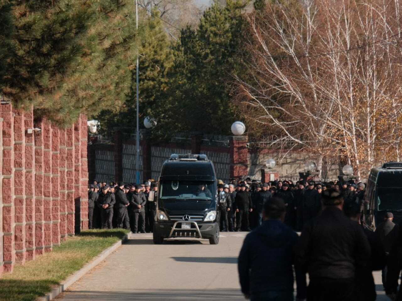 В Казахстане похоронили брата Назарбаева. Как это было