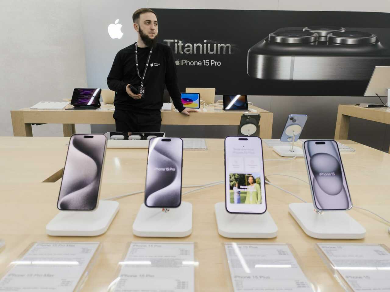 Как продается iPhone 15 в Казахстане