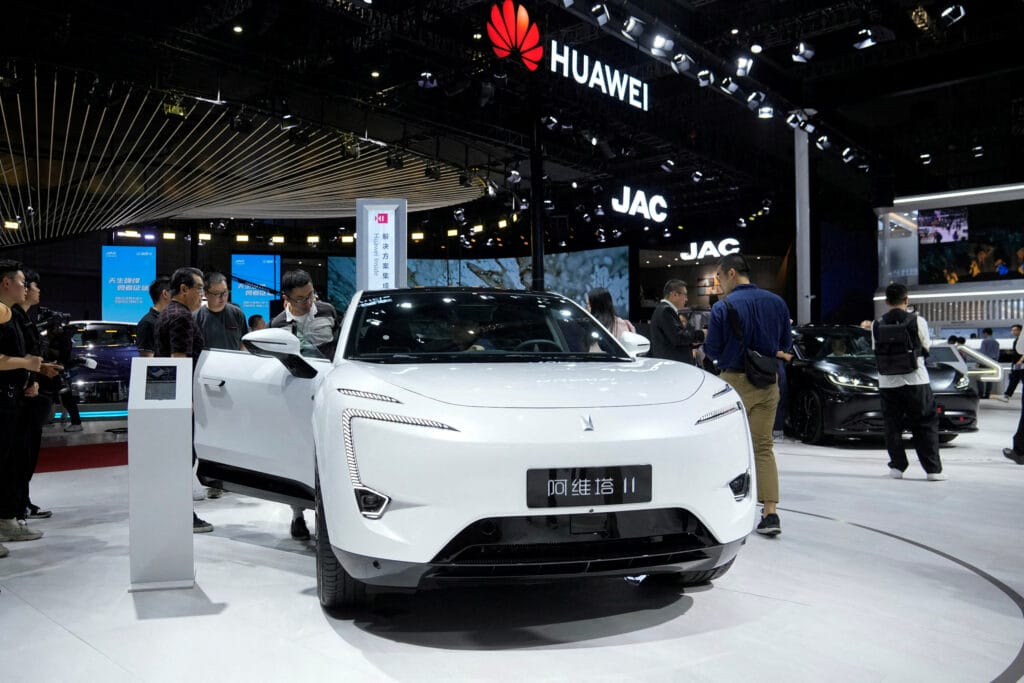 Huawei, Intelligent Automotive Solution, самоуправляемые автомобили, беспилотные автомобили