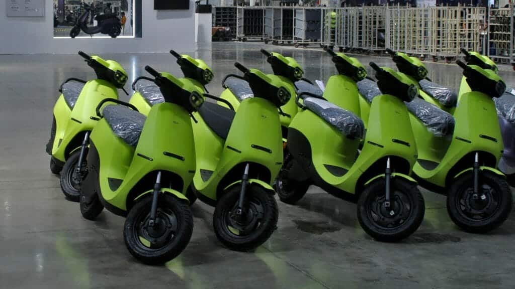 FILE PHOTO: Ola Electric's S1 Air e-scooters are pictured inside its manufacturing facility in Pochampalli in the southern state of Tamil Nadu, India, August 15, 2023. REUTERS/VarunVyas Hebbalalu/File Photo