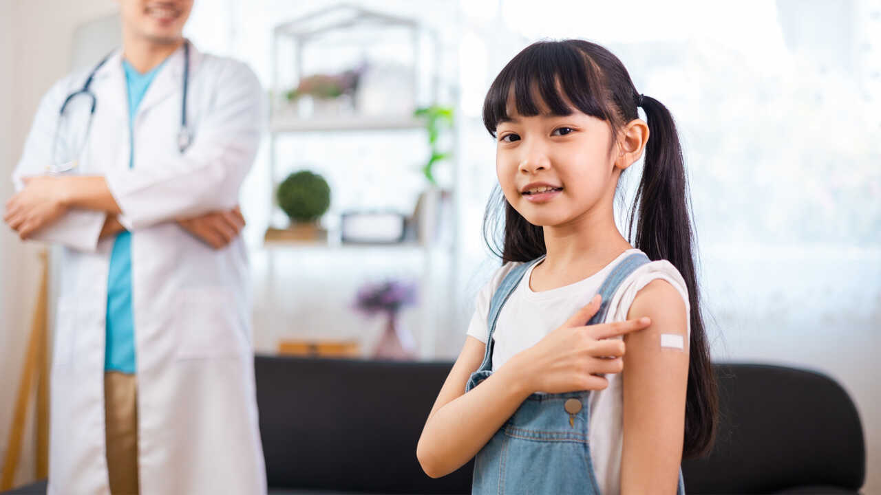 Бассейндегі сексуалдық дайвинг: фотолар мен бейнелер