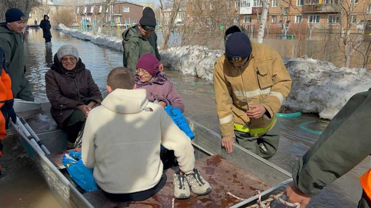 В Кокшетау объявили режим ЧС из-за паводков