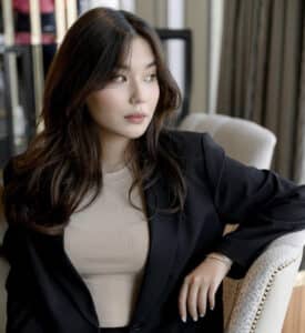 Адель Жанбирова