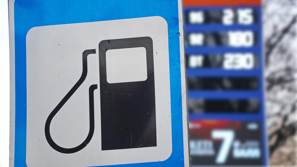 Қазақстанда шетел азаматтары үшін бензин мен дизель бағасы қымбаттады