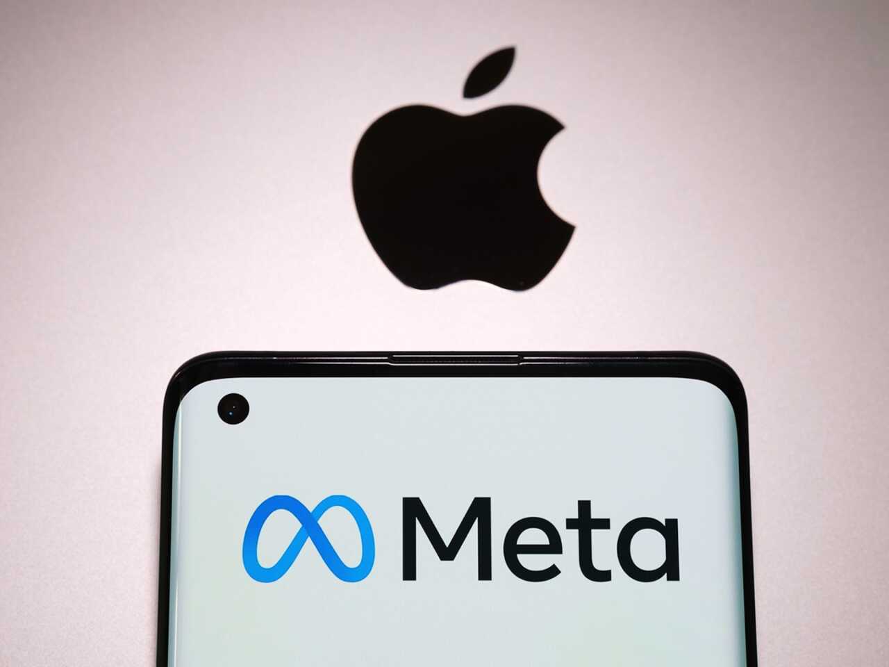 Apple и Meta обсуждают партнерство в сфере ИИ - WSJ