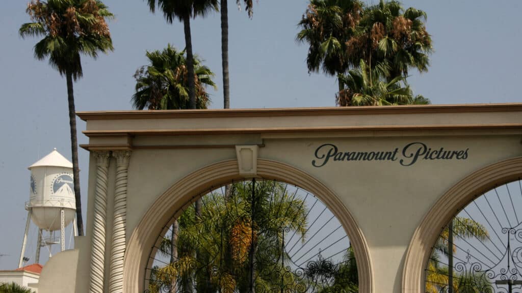 FILE PHOTO: The main gate to Paramount Pictures Studios is pictured in Los Angeles, California  July 29, 2008. REUTERS/Fred Prouser//File Photo