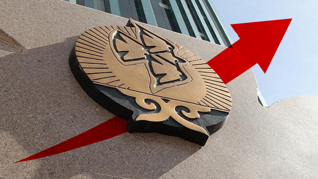 коллаж kursiv.media, бильд-редактор Ахтам Зиперов