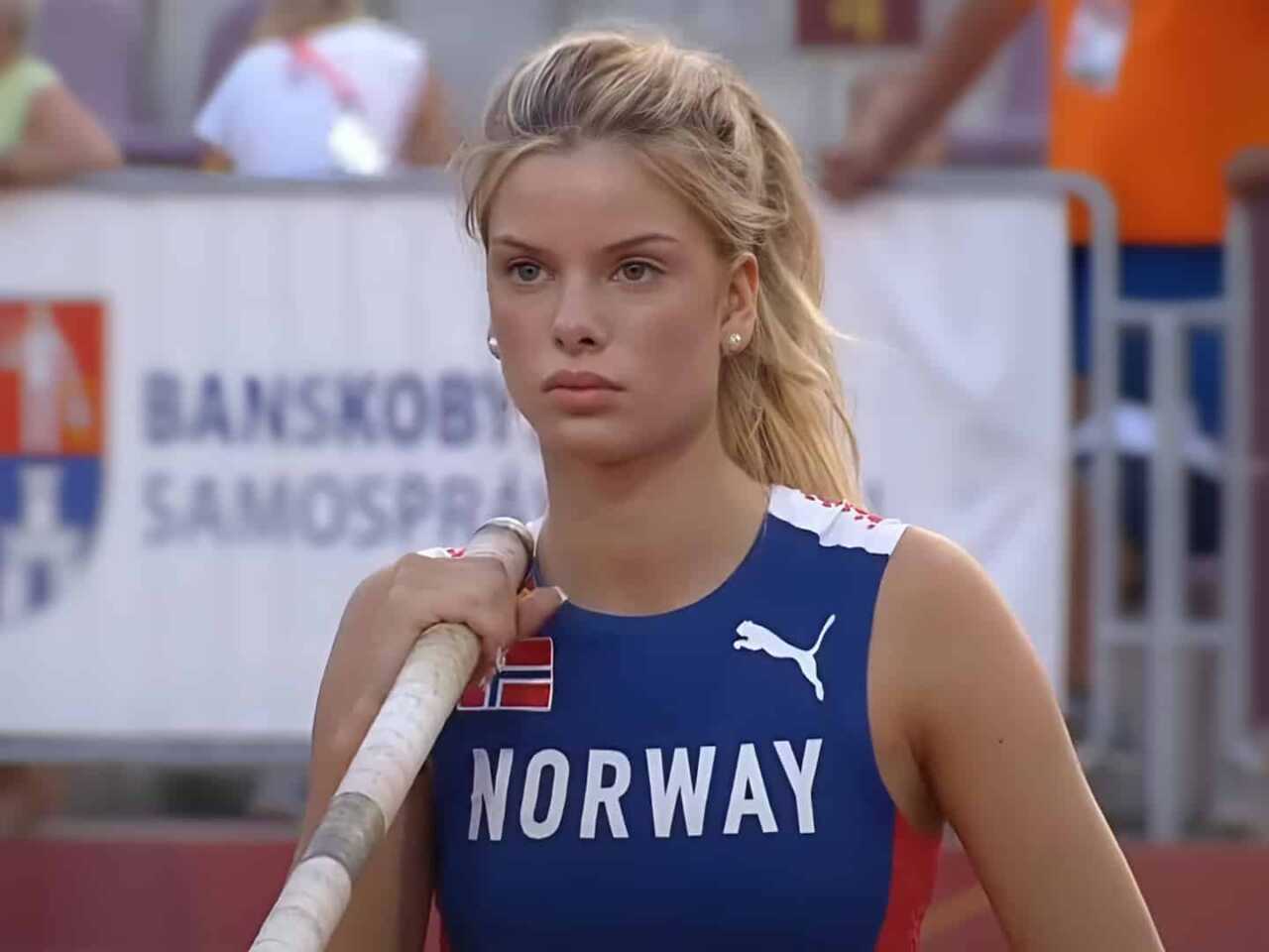 Norwegian pole vaulter..... Embla Matilde Njerve. Str8 fire ...