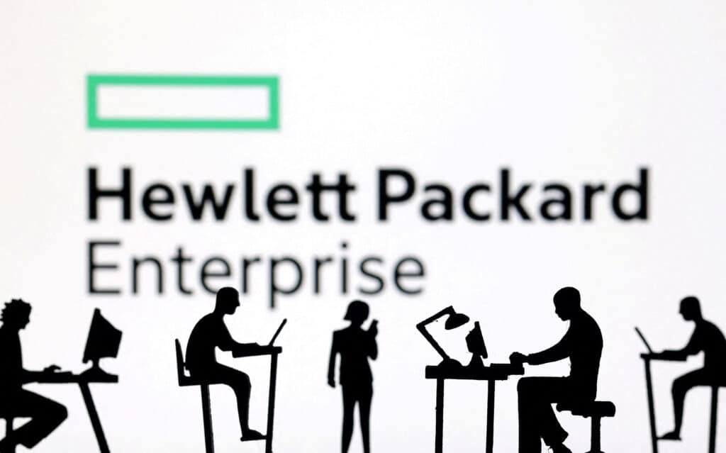 FILE PHOTO: Figurines with computers and smartphones are seen in front of Hewlett Packard Enterprise logo in this illustration taken, February 19, 2024. REUTERS/Dado Ruvic/Illustration/File Photo