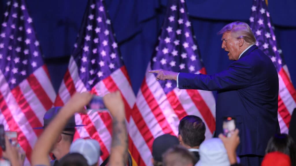 Republican presidential nominee and former U.S. President Donald Trump reacts as he holds a campaign rally in Indiana, Pennsylvania, U.S., September 23, 2024.  REUTERS/Brian Snyder