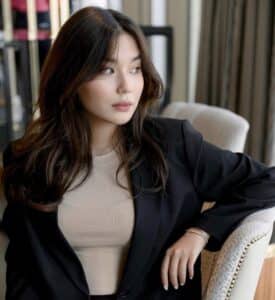 Адель Жанбирова