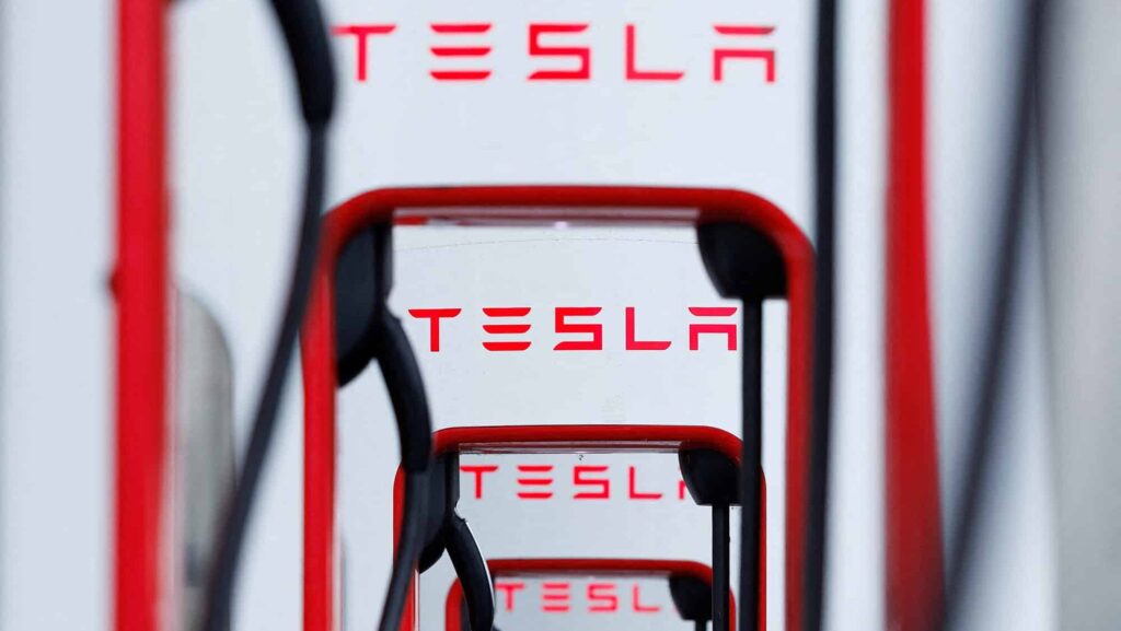 FILE PHOTO: A row of Tesla Superchargers is shown at a charging location in Los Angeles, California, U.S., June 5, 2024.   REUTERS/Mike Blake/File Photo