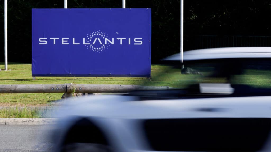 FILE PHOTO: A view shows the logo of Stellantis at the entrance of the company's factory in Hordain, France, July 7, 2021. REUTERS/Pascal Rossignol/File Photo