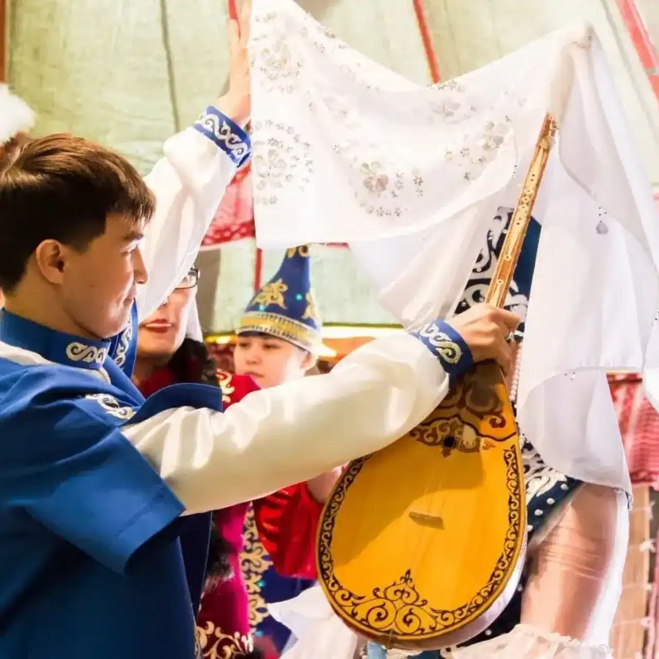 Әкесі мас қызы секс Әйелімен орыс секс