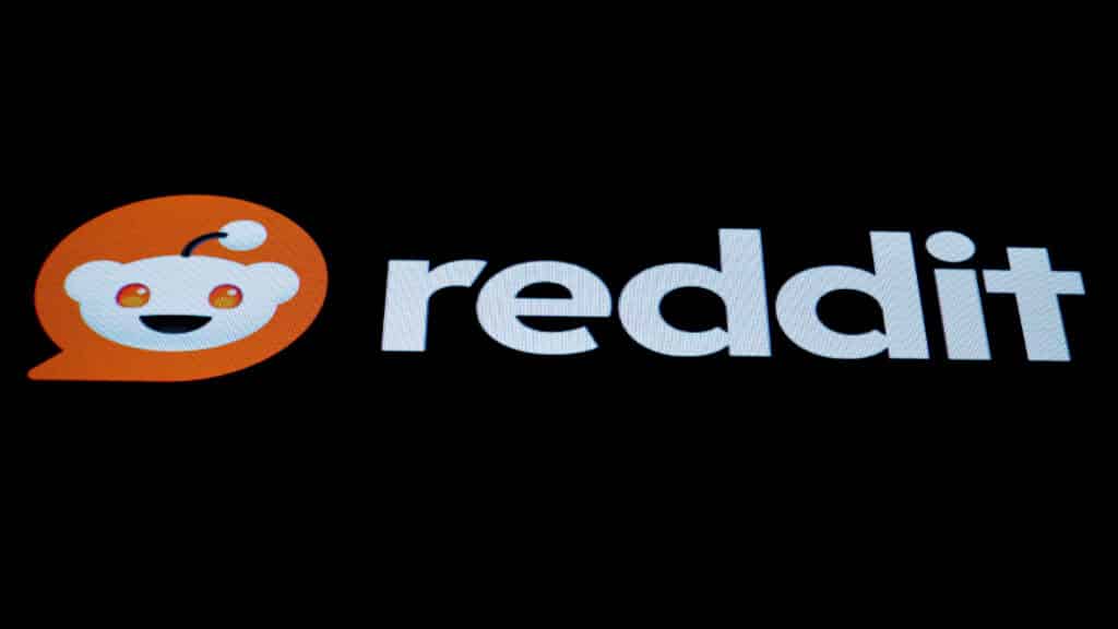 FILE PHOTO: The company logo for Reddit is displayed on a screen on the floor at the New York Stock Exchange (NYSE) in New York City, U.S., May 15, 2024. REUTERS/Brendan McDermid/File Photo